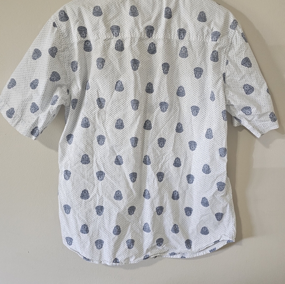 One Resolution Clothing Men's Short Sleeve Skulls Button Up Shirt M - Picture 7 of 10